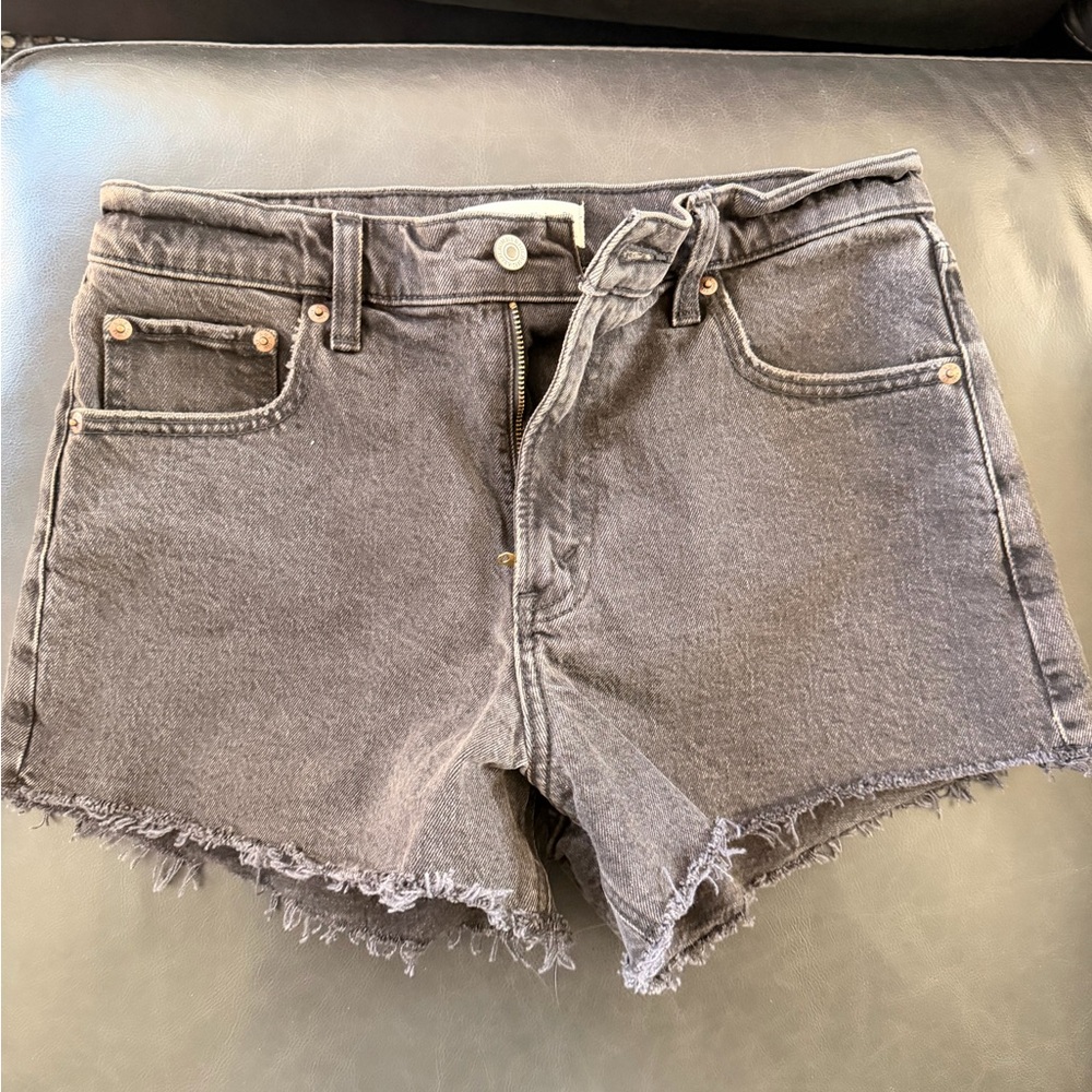 Women's The 90’s Relaxed Cutoff Shorts High Rise - Picture 2 of 3